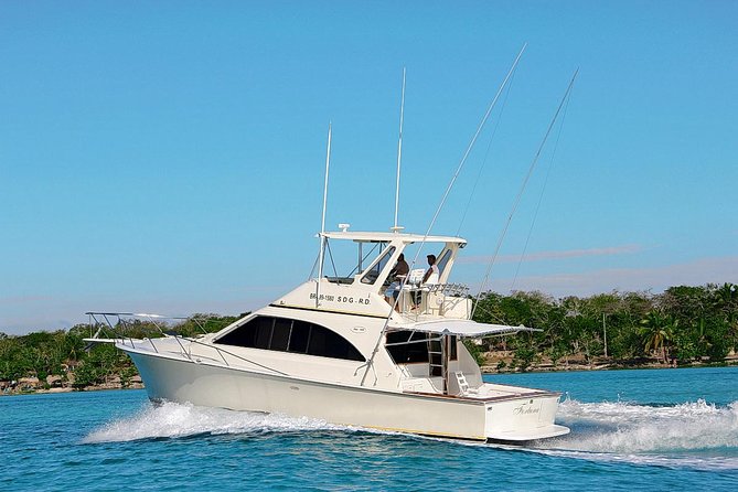 Punta Cana Private Fishing Charter boat Fortuna 42' - Crew, Equipment, and Service: Where This Trip Earns Its 4.8 Rating