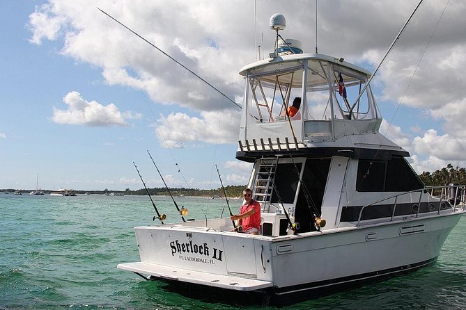 Punta Cana Private Fishing Charter on 39 Foot Boat with Bevarages - 7:30 a.m. Pickup and Your First Steps Aboard