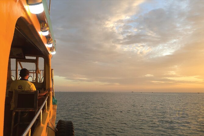 Red River Private Tour : Sunset and Night Squid Fishing - Key highlights I think you’ll care about