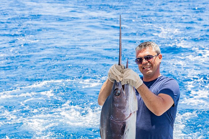 Reel Adventures: A Fin-tastic Fishing Tour - The 4-Hour Flow: Pickup, Boarding, Fishing Time, Back to Shore