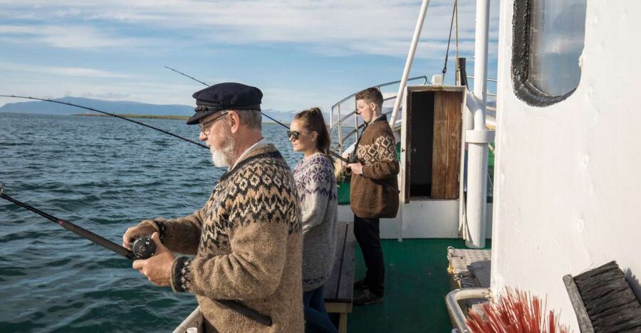 Reykjavik: 3-Hour Sea Angling Gourmet Experience Tour - Fishing the North Atlantic: how you’ll land cod and more