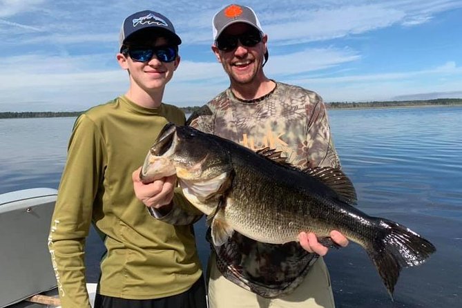 Rodman Reservoir Fishing Trips near Gainesville Florida - Captain-first fishing: what “trophy largemouth” really means on Rodman