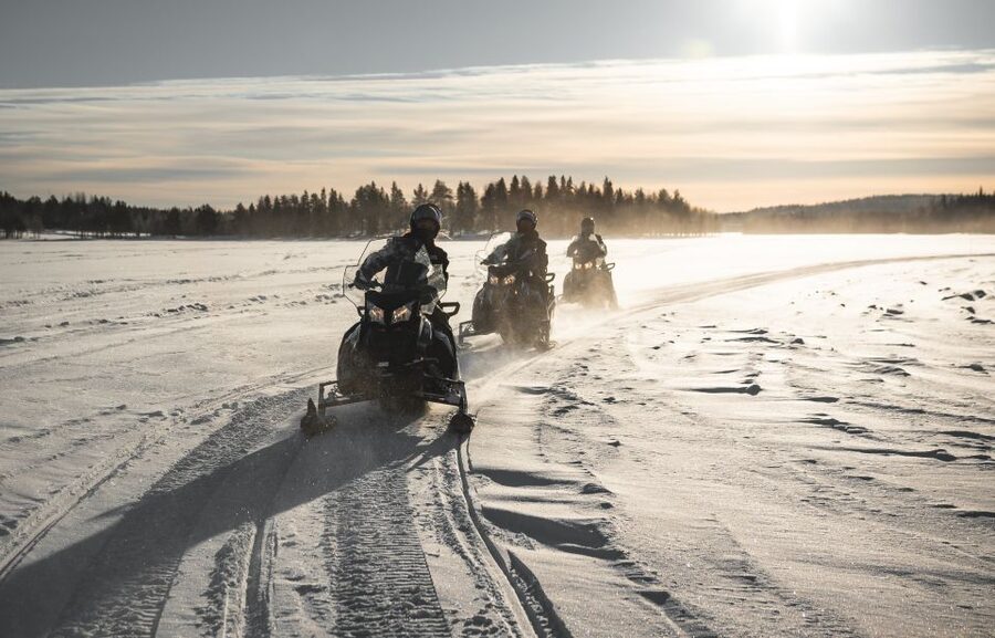 Rovaniemi: Electric Snowmobile Safari Tour with Ice Fishing - The ride itself: lake time, then forest silence