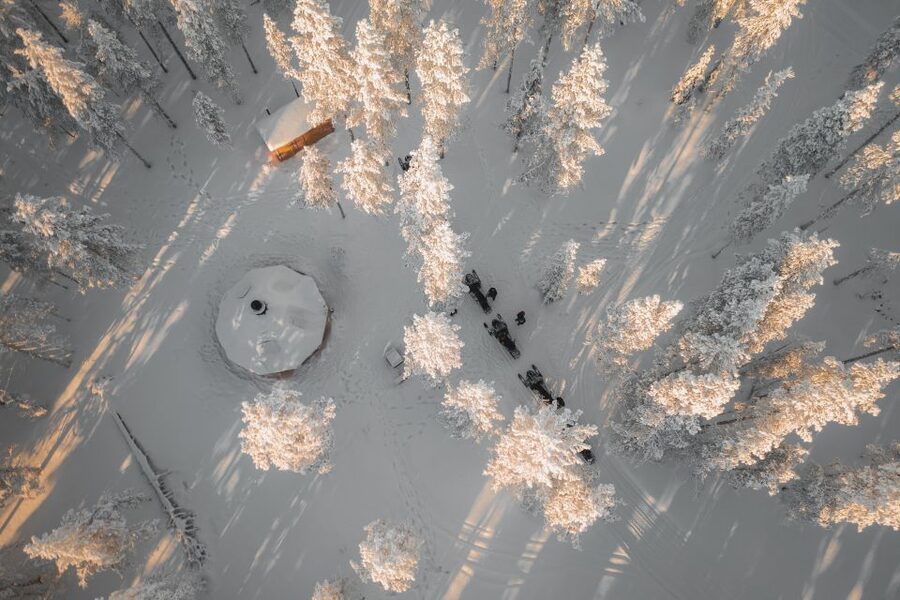 Rovaniemi: Electric Snowmobile Safari Tour with Ice Fishing - Kota campfire break: warm food in Lapland style