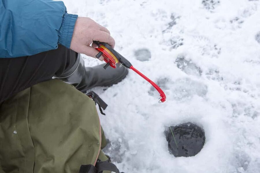 Rovaniemi: Husky and Reindeer Ride with Ice Fishing - Ice Fishing on a Frozen Lake: Safety, Silence, and a Real Goal