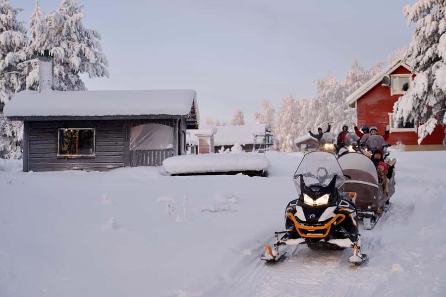 Rovaniemi: Ice Fishing and Snowmobile Tour with Snacks - Entering Lapland Winter: What This Tour Feels Like