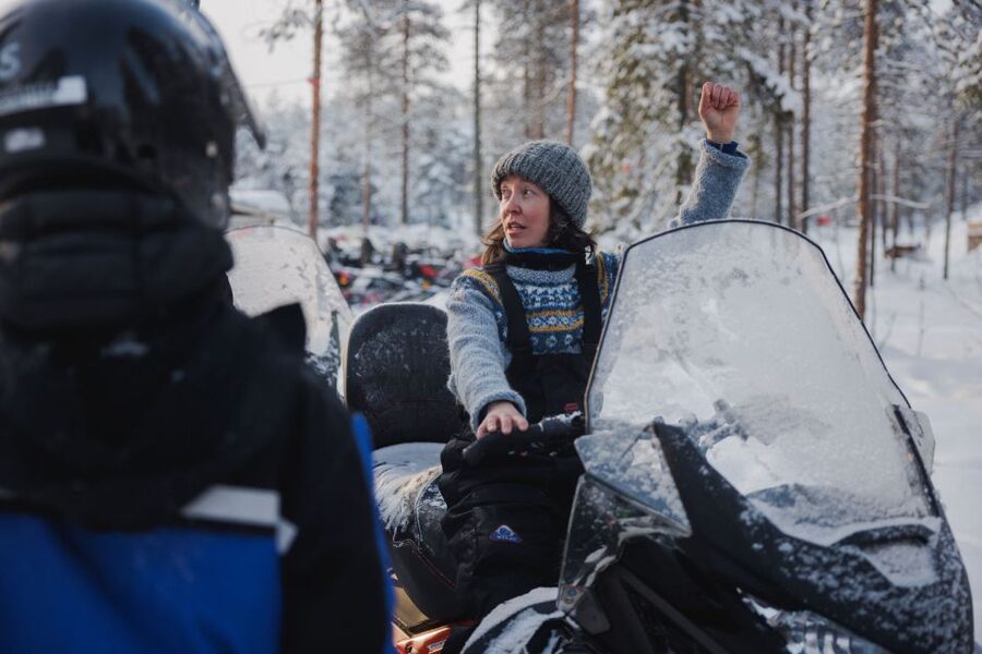 Rovaniemi: Ice Fishing & Snowmobile Safari Combo Day - Getting set up in Rovaniemi: meeting points and what matters
