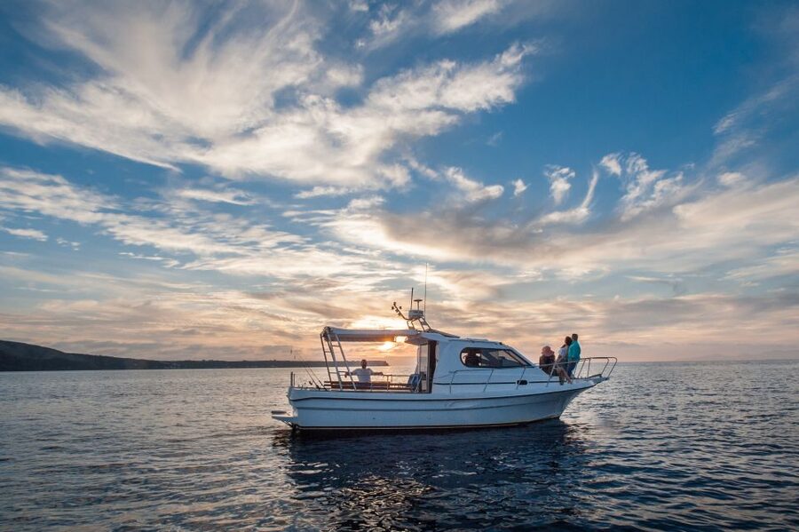 Santorini Private Cruise boat fishing tour - BBQ, Snorkeling - Entering the Santorini waterline from Ormos Ammoudiou