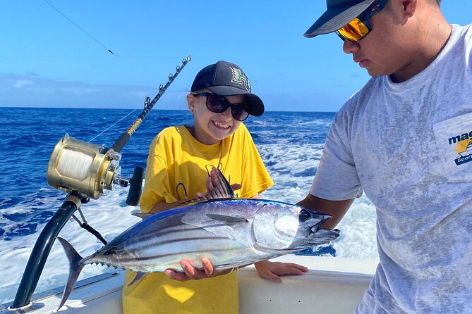 Shared Deep Sea Full-Day Fishing Charter in Hawaiian Waters - How the crew hunts big fish: the game plan in Hawaiian waters