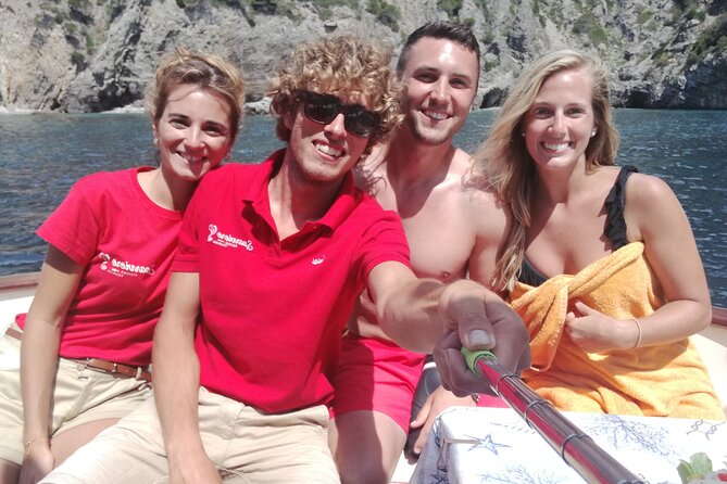 Shared trip with fishing and visit the beauty of Capri island - The swim stop: plan like you’ll use it