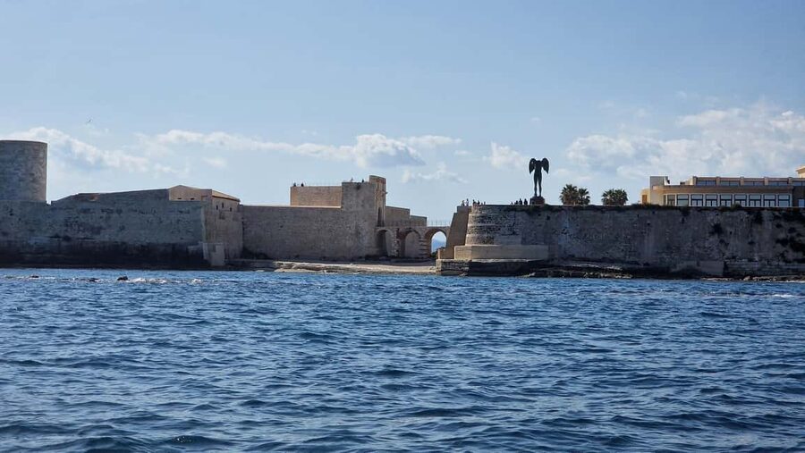 Siracusa: Ortigia +sea caves +fishing experience - Beginner fishing in the Ionian Sea: what catching looks like