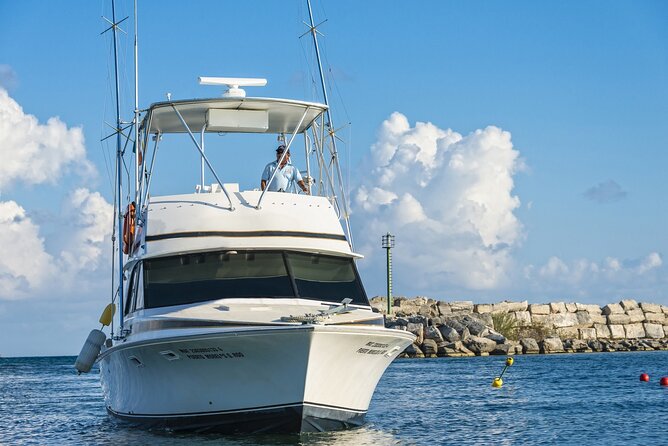 Sport Fishing at the Caribbean Sea. Enjoy an amazing time with friends & family - Target Fish List: Sailfish, Marlin, Barracuda, and More