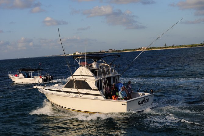 Sport Fishing at the Caribbean Sea. Enjoy an amazing time with friends & family - Crew and Boat Setup: Why Small Numbers Feel Different