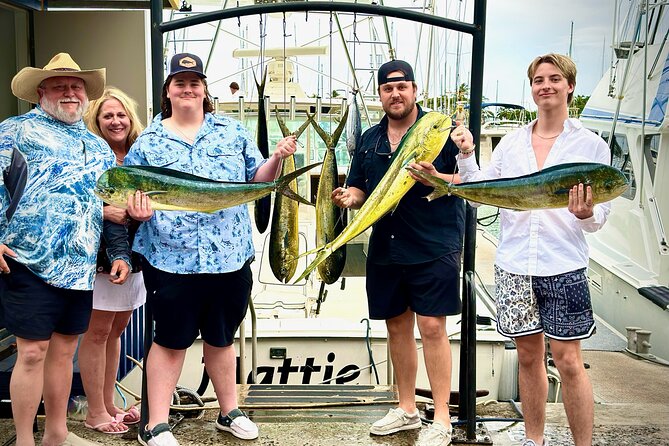 Waikiki Deep Sea Fishing Charter from Oahu - Waikiki Beach Stop and the South/West Oahu Views