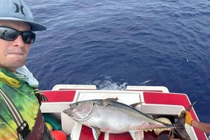 Wholesale Fishing in Poti Marara at Tahiti Teahupoo Peninsula - Techniques you can expect to try: traditional and modern