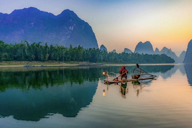 Xianggong Hill Cormorant fishing show Fuli ancient bridge DayTour - Fuli Bridge on the Yulong River: classic stone-arch scale